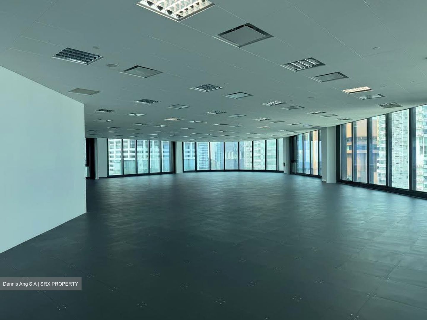 Hub Synergy Point (D2), Office #607893541